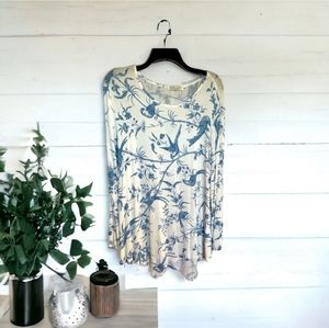 Women's Size XL White & Blue Bird Print Shirt